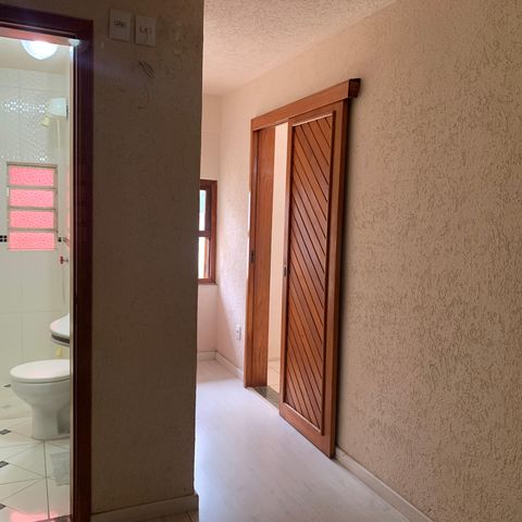 Casa à venda com 350m², 5 quartos e 8 vagasSuíte 2
