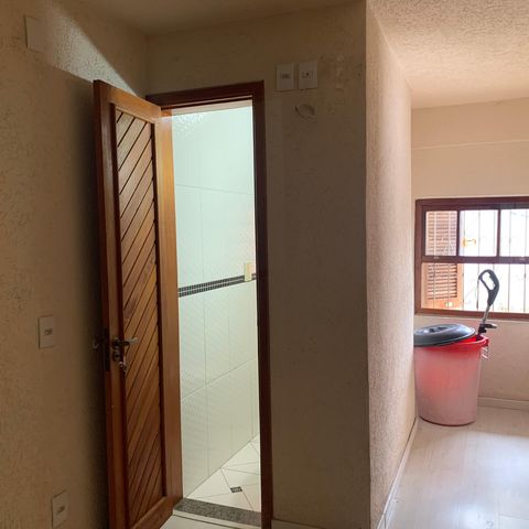 Casa à venda com 350m², 5 quartos e 8 vagasSuíte 2