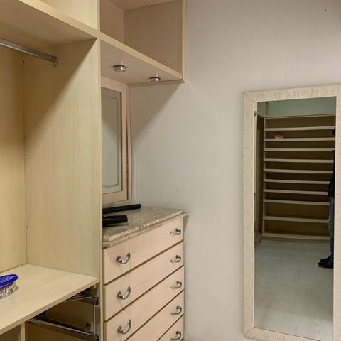 Casa à venda com 350m², 5 quartos e 8 vagasCloset da suíte