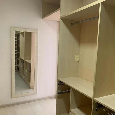 Casa à venda com 350m², 5 quartos e 8 vagasCloset da suíte