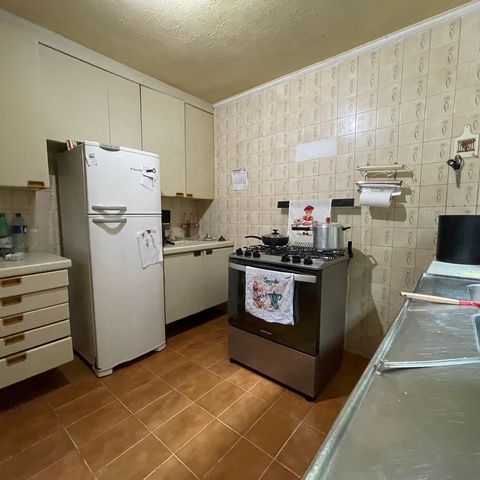 Casa à venda com 140m², 2 quartos e 2 vagasCozinha
