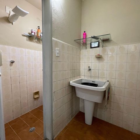 Casa à venda com 140m², 2 quartos e 2 vagasÁrea de Serviço
