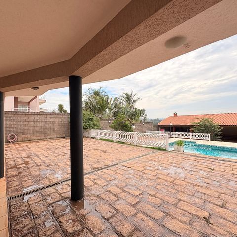 Casa de condomínio à venda com 500m², 5 quartos e 5 vagasGaragem