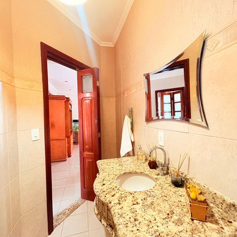 Casa de condomínio à venda com 500m², 5 quartos e 5 vagasLavabo
