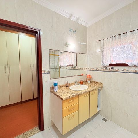 Casa de condomínio à venda com 500m², 5 quartos e 5 vagasBanheiro da Suíte Master