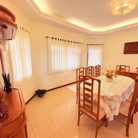 Casa de condomínio à venda com 500m², 5 quartos e 5 vagasSala de Jantar