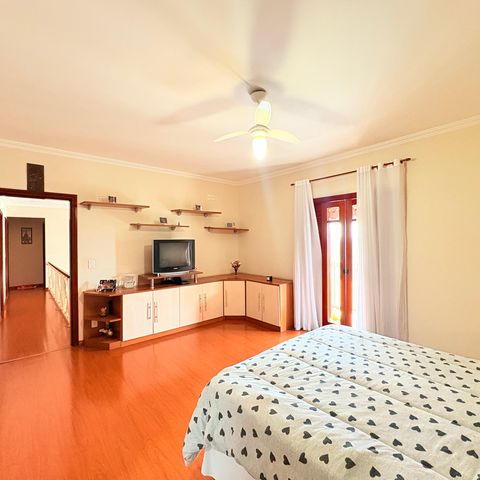 Casa de condomínio à venda com 500m², 5 quartos e 5 vagasSuíte Master