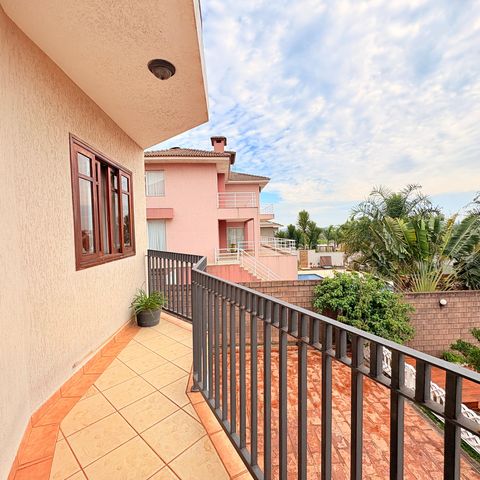 Casa de condomínio à venda com 500m², 5 quartos e 5 vagasSacada da Sala