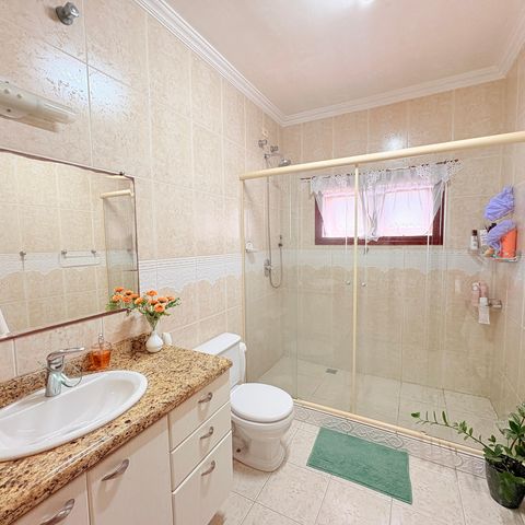 Casa de condomínio à venda com 500m², 5 quartos e 5 vagasBanheiro Social