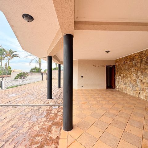 Casa de condomínio à venda com 500m², 5 quartos e 5 vagasGaragem