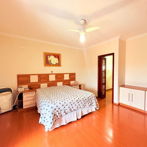 Casa de condomínio à venda com 500m², 5 quartos e 5 vagasSuíte Master