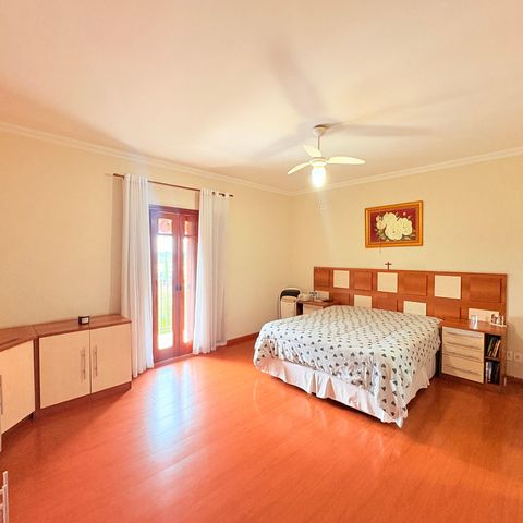 Casa de condomínio à venda com 500m², 5 quartos e 5 vagasSuíte Master