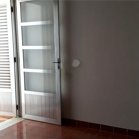 Casa à venda com 330m², 5 quartos e 8 vagas