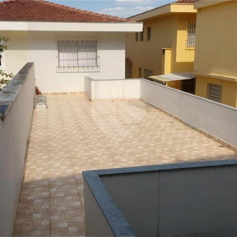 Casa à venda com 330m², 5 quartos e 8 vagas