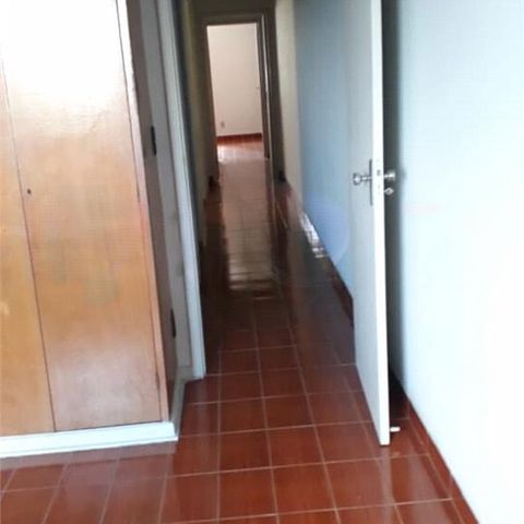 Casa à venda com 330m², 5 quartos e 8 vagas