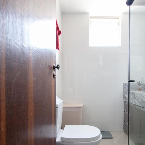 Apartamento à venda com 162m², 3 quartos e 2 vagas Apartamento à venda com 162m², 3 quartos e 2 vagasBanheiro Social