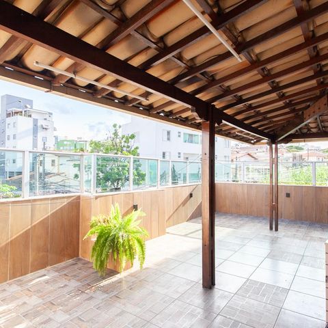 Apartamento à venda com 162m², 3 quartos e 2 vagas Apartamento à venda com 162m², 3 quartos e 2 vagasÁrea da Cobertura