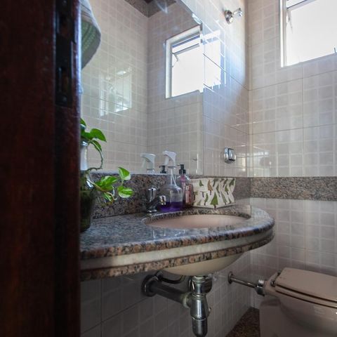 Apartamento à venda com 162m², 3 quartos e 2 vagas Apartamento à venda com 162m², 3 quartos e 2 vagasLavabo