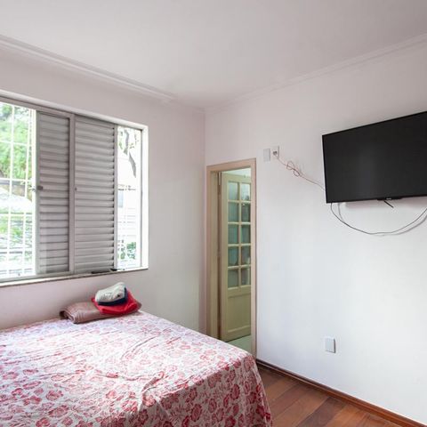 Apartamento à venda com 162m², 3 quartos e 2 vagas Apartamento à venda com 162m², 3 quartos e 2 vagasSuíte
