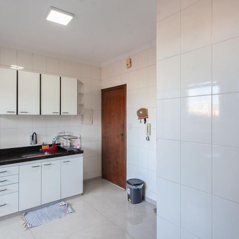 Apartamento à venda com 162m², 3 quartos e 2 vagas Apartamento à venda com 162m², 3 quartos e 2 vagasCozinha
