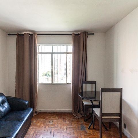Apartamento à venda com 37m², 1 quarto e sem vagaSala