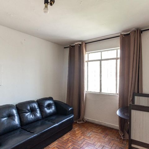 Apartamento à venda com 37m², 1 quarto e sem vagaSala