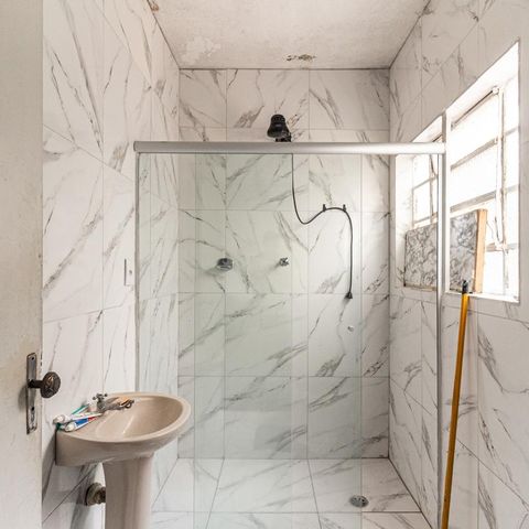 Apartamento à venda com 37m², 1 quarto e sem vagaBanheiro