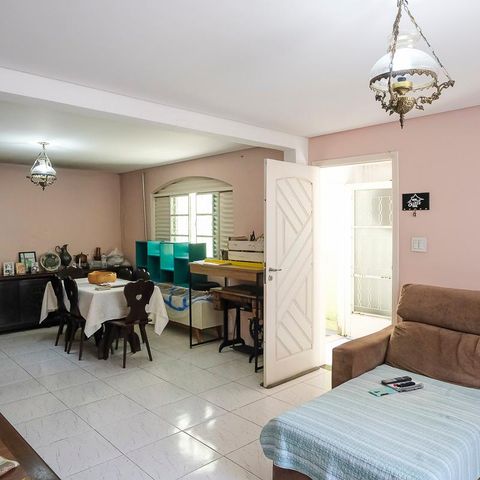 Casa à venda com 126m², 1 quarto e 2 vagasSala