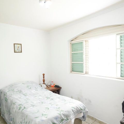 Casa à venda com 126m², 1 quarto e 2 vagasQuarto