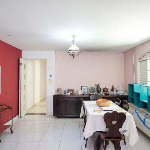 Casa à venda com 126m², 1 quarto e 2 vagasSala