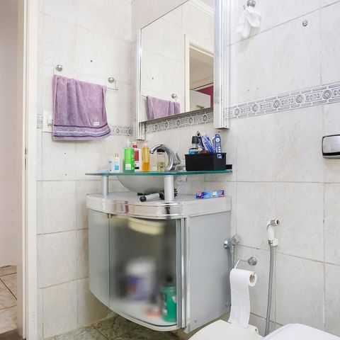 Casa à venda com 126m², 1 quarto e 2 vagasBanheiro