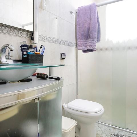 Casa à venda com 126m², 1 quarto e 2 vagasBanheiro