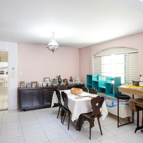 Casa à venda com 126m², 1 quarto e 2 vagasSala