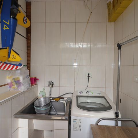 Casa para alugar com 270m², 2 quartos e 4 vagasÁrea de Serviço