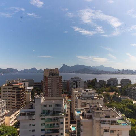 Apartamento para alugar com 194m², 2 quartos e 3 vagasVista