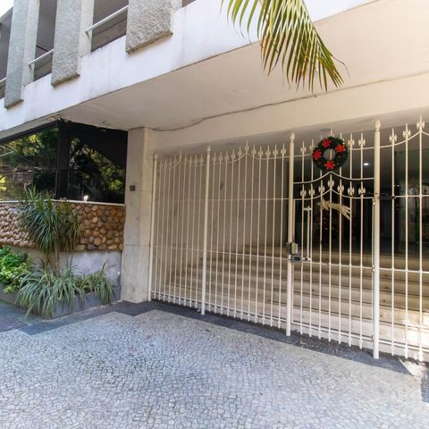 Apartamento para alugar com 194m², 2 quartos e 3 vagasFachada
