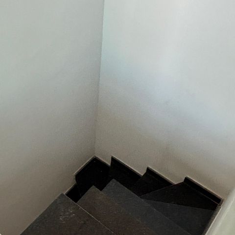 Apartamento para alugar com 90m², 3 quartos e 1 vaga Apartamento para alugar com 90m², 3 quartos e 1 vagaEscada