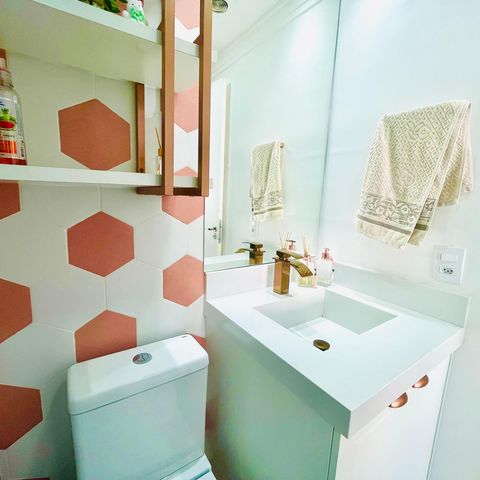 Apartamento à venda com 44m², 2 quartos e 1 vaga Apartamento à venda com 44m², 2 quartos e 1 vagaBanheiro