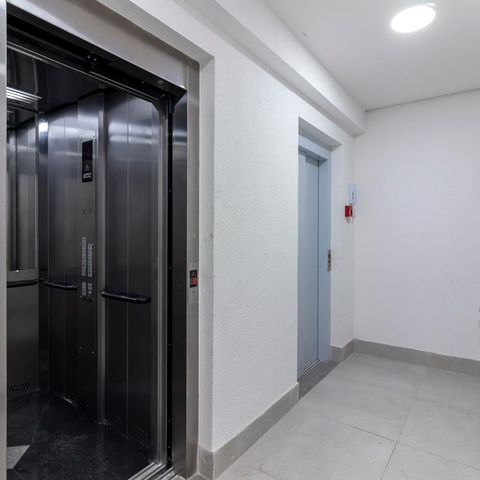 Apartamento à venda com 53m², 2 quartos e 1 vaga Apartamento à venda com 53m², 2 quartos e 1 vagaElevador