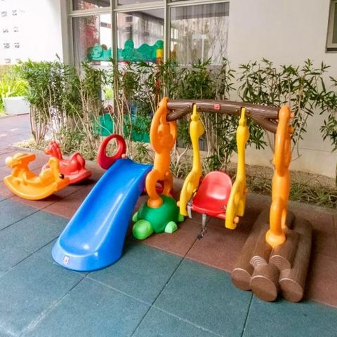 Studio para alugar com 33m², 0 quarto e 1 vaga Studio para alugar com 33m², 0 quarto e 1 vagaPlayground
