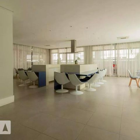 Studio para alugar com 33m², 0 quarto e 1 vaga Studio para alugar com 33m², 0 quarto e 1 vagaSalão de Festas