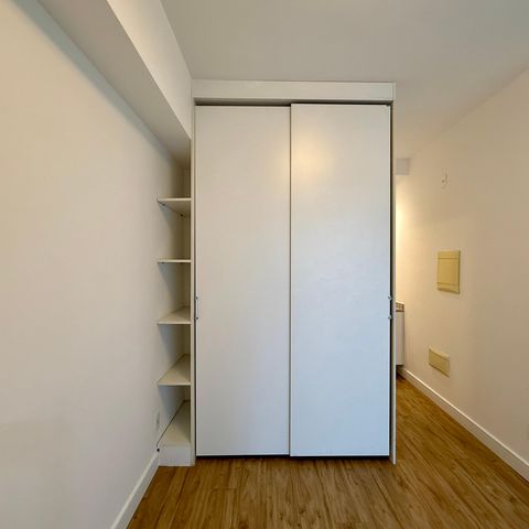 Studio para alugar com 33m², 0 quarto e 1 vaga Studio para alugar com 33m², 0 quarto e 1 vagaSala/Quarto
