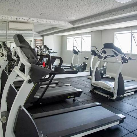 Studio para alugar com 33m², 0 quarto e 1 vaga Studio para alugar com 33m², 0 quarto e 1 vagaAcademia