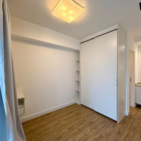 Studio para alugar com 33m², 0 quarto e 1 vaga Studio para alugar com 33m², 0 quarto e 1 vagaSala/Quarto