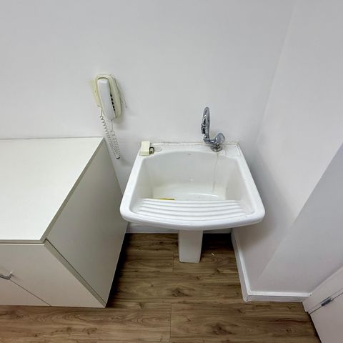 Studio para alugar com 33m², 0 quarto e 1 vaga Studio para alugar com 33m², 0 quarto e 1 vagaÁrea de Serviço