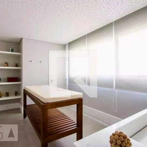 Studio para alugar com 33m², 0 quarto e 1 vaga Studio para alugar com 33m², 0 quarto e 1 vagaMassagem