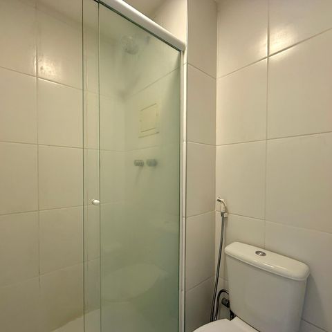 Studio para alugar com 33m², 0 quarto e 1 vaga Studio para alugar com 33m², 0 quarto e 1 vagaBanheiro