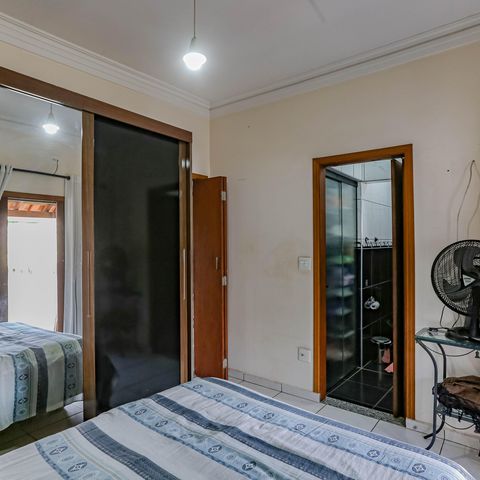 Casa à venda com 240m², 3 quartos e 5 vagas Casa à venda com 240m², 3 quartos e 5 vagasSuite 1
