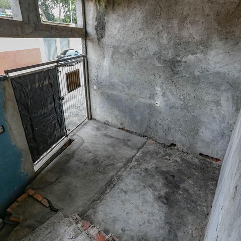 Casa à venda com 240m², 3 quartos e 5 vagas Casa à venda com 240m², 3 quartos e 5 vagasGaragem