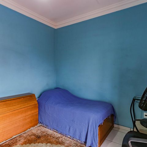 Casa à venda com 240m², 3 quartos e 5 vagas Casa à venda com 240m², 3 quartos e 5 vagasQuarto 1